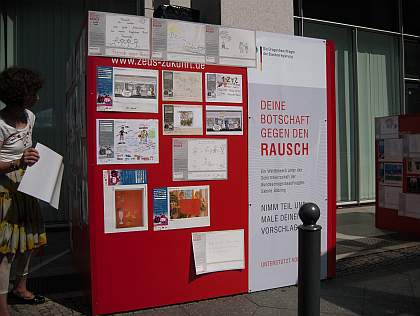 Deine Botschaft gegen den Rausch, Foto der Ausstellung in Berlin beim Bundesministerium für Gesundheit