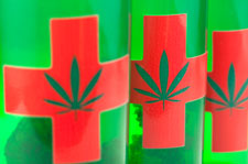 Grafik Grüne Flaschen für medizinisches Cannabis